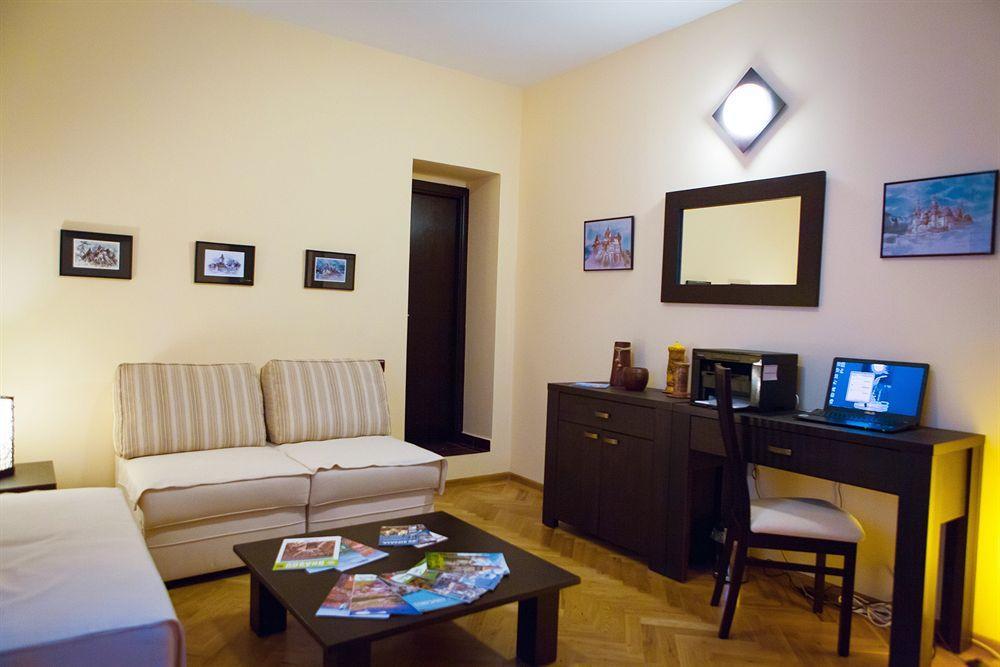 Rami House Central Double Rooms Braszów Zewnętrze zdjęcie